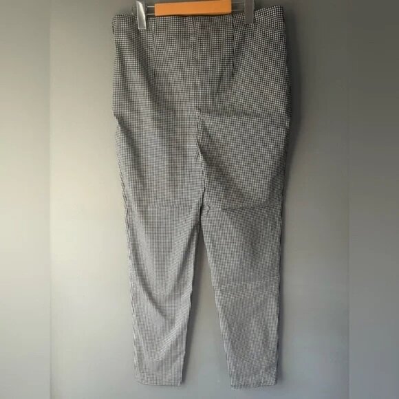 Forever 21, size 1X , black and white checkered houndstooth slim fit pants - Picture 3 of 6